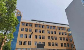深圳的中學校園還以為這是美術館！